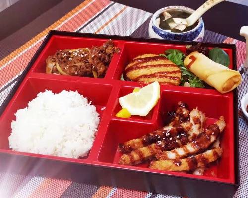 82. Chicken Katsu Bento 鸡排 便当
